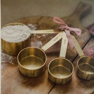 Hobbry Gold Measuring Cups Set - from the Fall 2025 Jilly Box